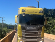 Polícia Militar recupera caminhão roubado e prende suspeito em Carlinda