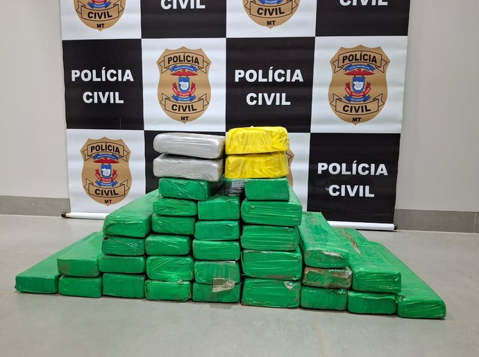 Polícia Civil apreende 32 quilos de drogas em Juara