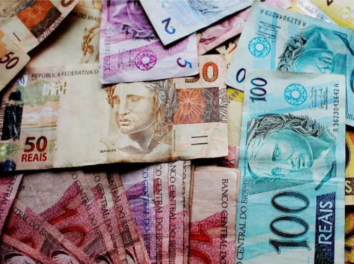 Governo anuncia congelamento de R$ 31,3 bi no orçamento e aumento no IOF