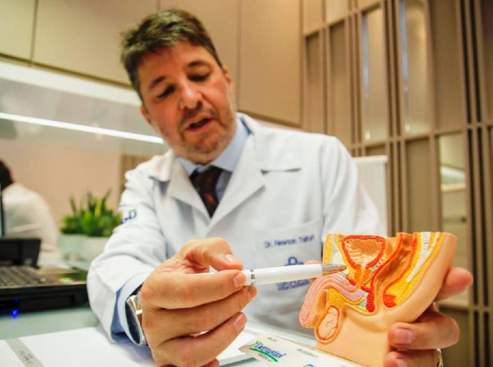 Urologista de Mato Grosso Saúde fala sobre principais fatores de riscos e tipos de incontinência urinária