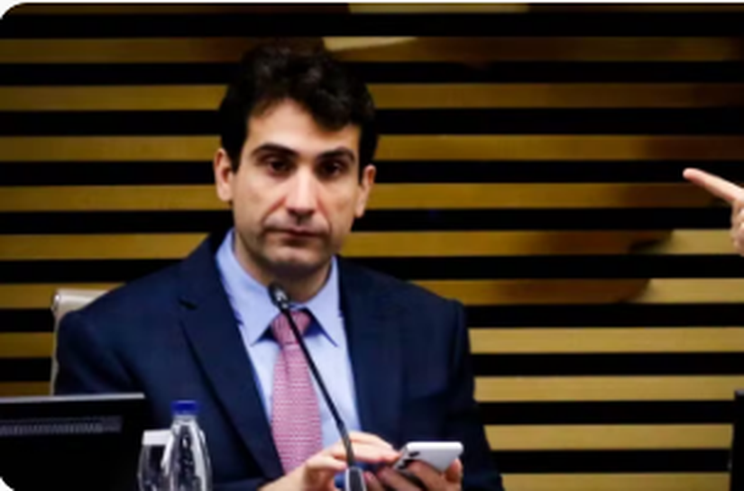 Galípolo diz que 'nunca' gostou da ideia de elevar o IOF para aumentar a arrecadação federal