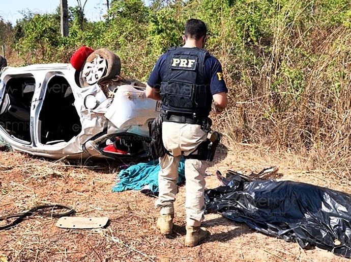 Veja Fotos: Capotamento na BR-163 ocorrido no sábado, 15, mata gerente do Stúdio Z de Sinop de 34 e seu filho de 3