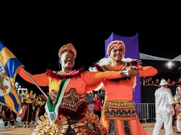 Bloco “Agora Q Q Esse” e Escola de Samba Payaguás vencem Carnaval de Cuiabá de 2026