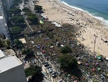 Bolsonaro participa de ato com aliados e apoiadores no Rio