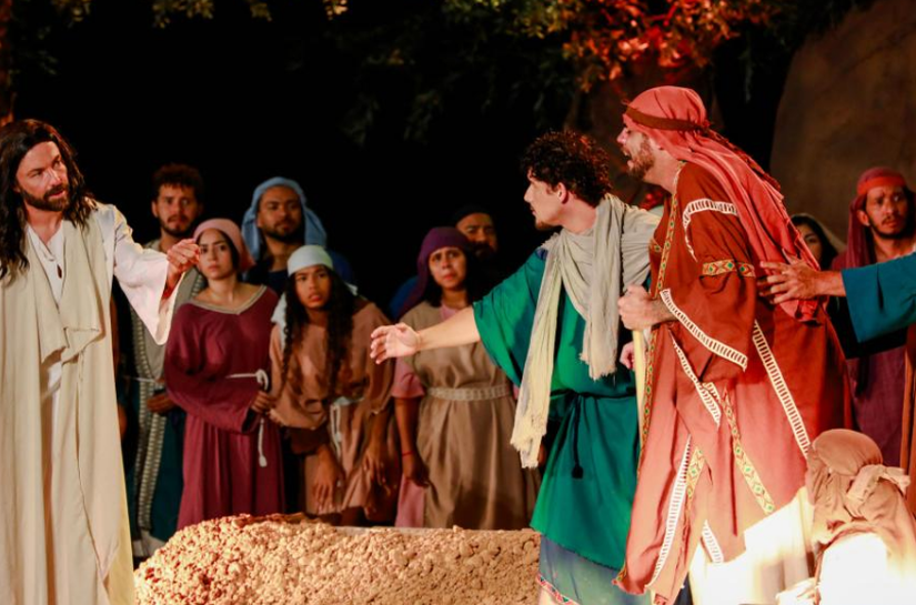 Auto da Paixão de Cristo reúne milhares de pessoas e reforça inclusão social em MT