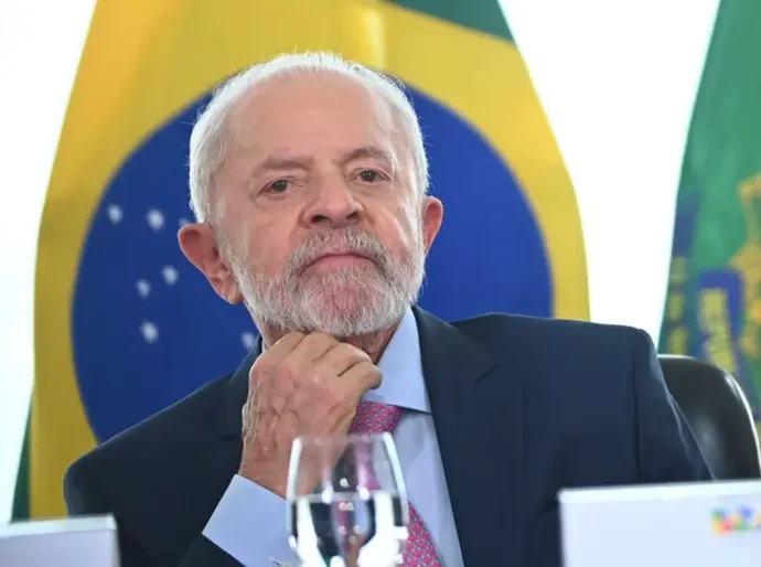 Brasil dobra aposta nos Brics e desafia Trump, diz jornal britânico