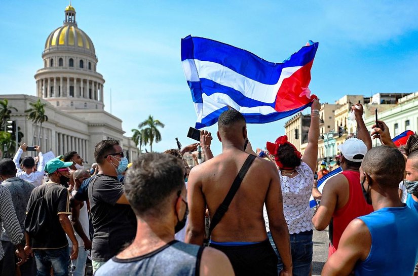 Juventude cubana toma a palavra: “Nossos pais nos ensinaram a falar baixinho, mas isso acabou”