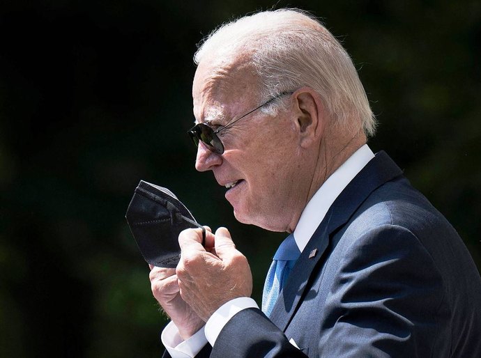 Biden volta a testar positivo para covid após três dias de testes negativos