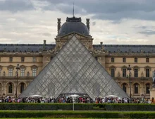 Roubo no Louvre: o que se sabe sobre o crime no museu de Paris