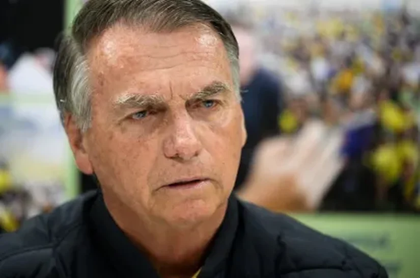 Moraes nega domiciliar e mantém Bolsonaro preso na PF