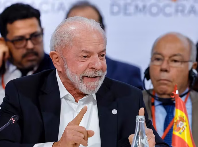 Lula critica líderes mundiais por guerras e afirma que Trump não 'tem direito' de excluir África do Sul do G20