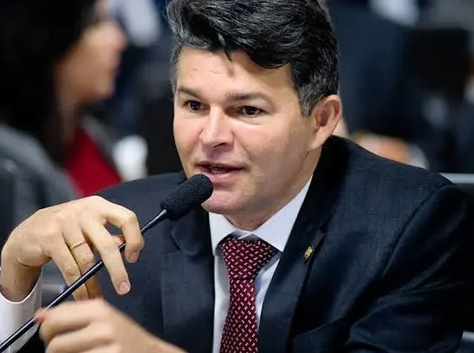 Medeiros rejeita Janaína, expõe passado de Riva e alerta para “traição na direita” em MT