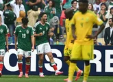 Em jogo com três expulsões, México bate a África do Sul na abertura da Copa do Mundo