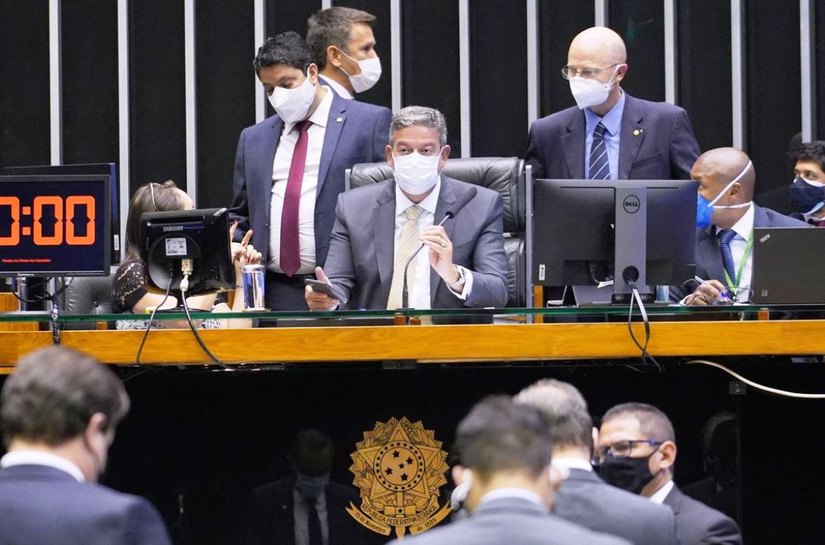 Câmara aprova em segundo turno texto base da PEC Emergencial