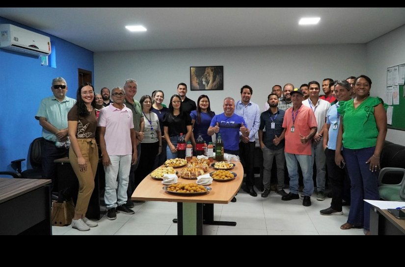 Chico 2000 se reúne com servidores para 'café com presidente'