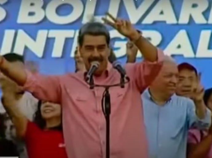 Maduro canta 'Imagine', de John Lennon, em apelo de paz aos EUA