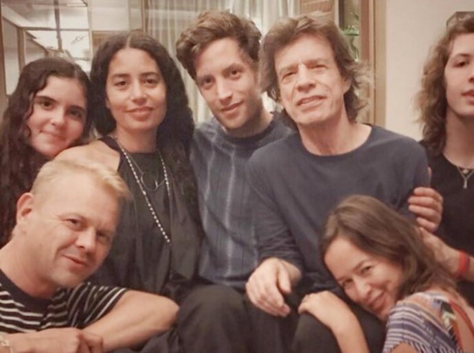 Mick Jagger diz preferir doar herança à caridade em vez de aos filhos