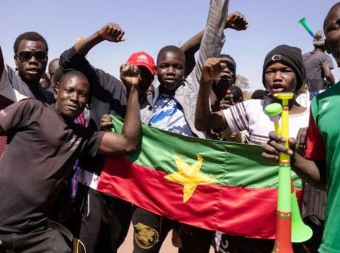 O que Al-Qaeda e Estado Islâmico têm a ver com o golpe em Burkina Faso