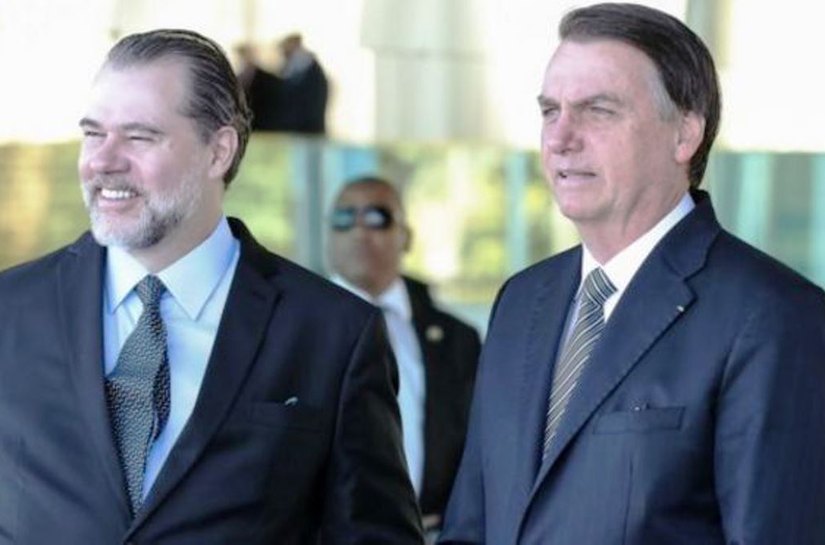Como aproximação com Bolsonaro e inquérito polêmico fragilizaram STF na gestão Toffoli, segundo juristas