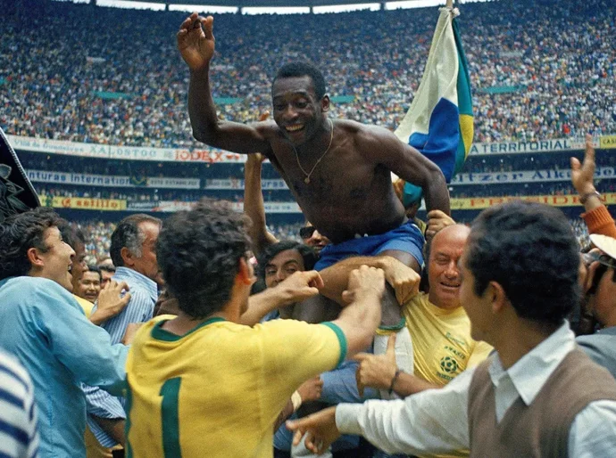 Pelé e Maradona serão homenageados na abertura da Copa do Mundo