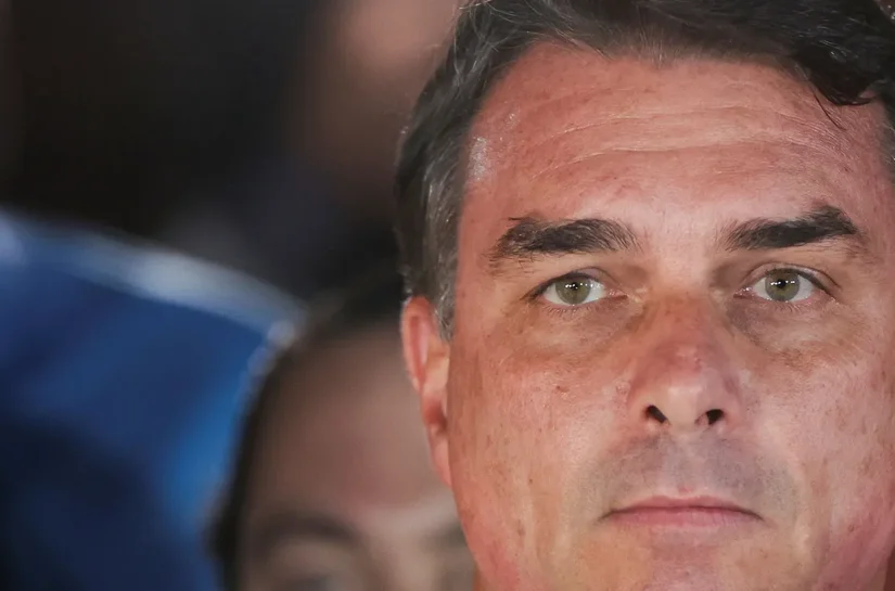 Vans, ex-agente da Mossad e jato estrangeiro: os detalhes da fuga de Flávio