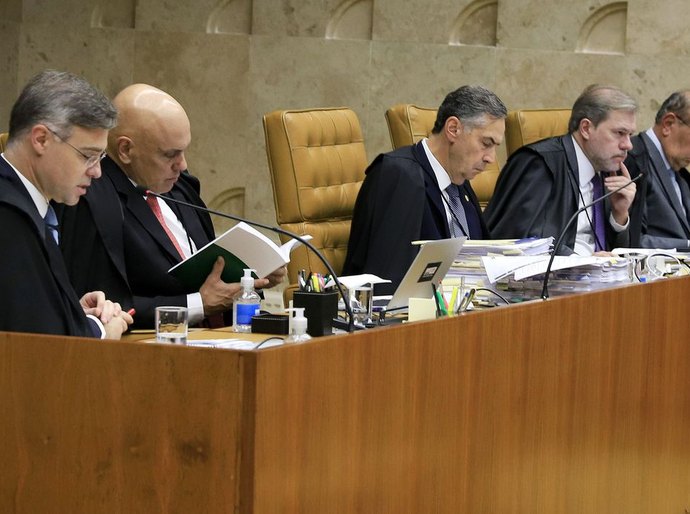 Barroso é quarto ministro a votar contra marco temporal no STF