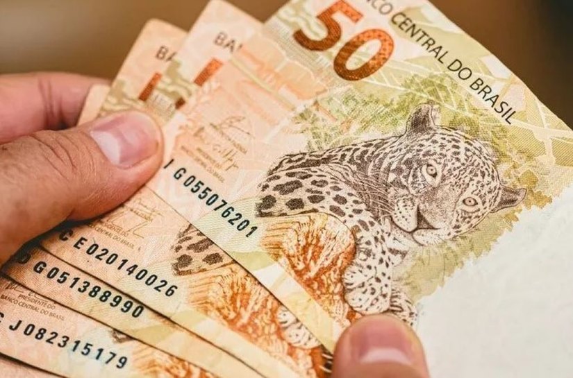 Pente-fino no Bolsa Família mira beneficiários que entraram na véspera da eleição de 2022, diz ministro