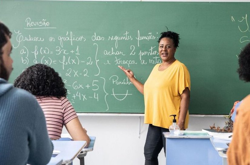 Cultura do 'melhor aluno' prejudica maioria dos estudantes no Brasil?