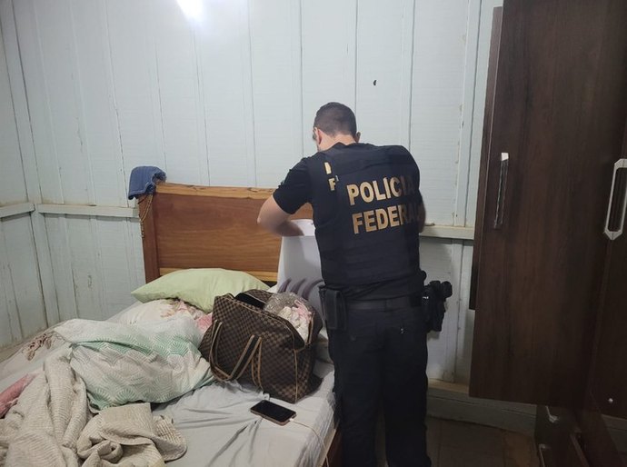 Veja Fotos e Vídeo: Polícia Federal faz Operação em Brasnorte e investiga aliciamento de eleitores indígenas nas eleições de outubro no município de MT