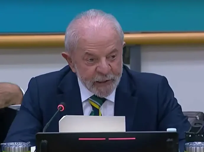 Brasil anuncia US$ 1 bilhão para fundo de florestas tropicais