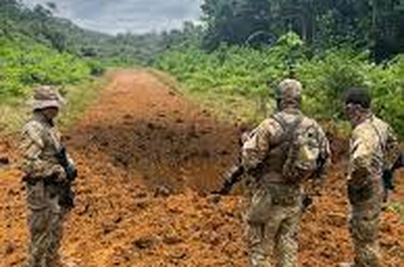 Forças Armadas destroem pista de pouso clandestina na Terra Indígena Yanomami