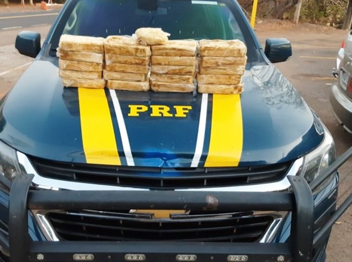 Veja Fotos e Vídeo: PRF dá prejuízo de mais de R$ 2,5 milhões ao narcotráfico com apreensão em Barra do Garças/MT