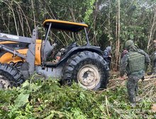 Veja Fotos e Vídeo: Polícia Ambiental impede desmatamento em MT, apreende trator e prende motorista