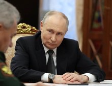 Putin diz que Rússia avançará mais na Ucrânia após queda “caótica” de cidade-chave