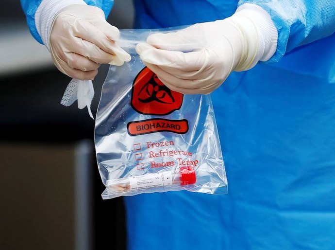 Covid-19: país tem 121,3 mil mortes e 3,9 milhões de casos acumulados