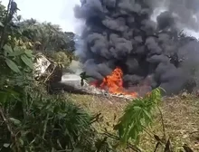 Avião militar da Colômbia com mais de 120 a bordo cai na fronteira com Peru