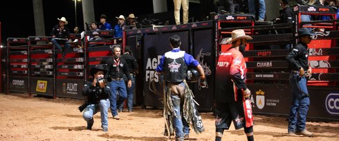 Mato Grosso AgroFestival reúne 50 mil pessoas no primeiro dia com rodeio e shows em Cuiabá
