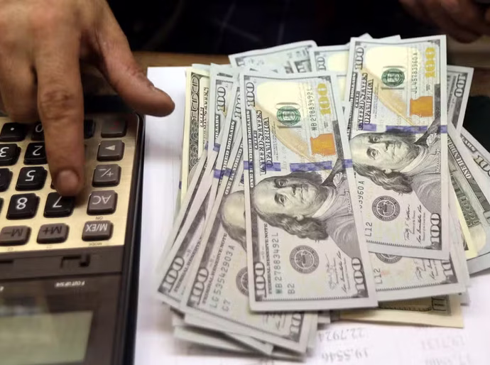 Ibovespa fecha aos 142 mil pontos pela 1ª vez e bate novo recorde; dólar cai a R$ 5,41