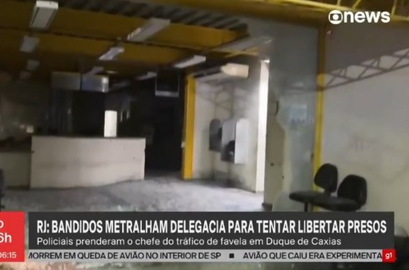 Polícia mata 1 e prende 4 em operação contra criminosos que abriram fogo em delegacia em Caxias