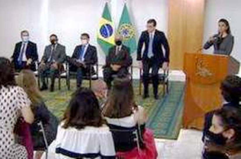 Recém-empossado como ministro da Justiça, Anderson Torres troca diretor-geral da Polícia Federal