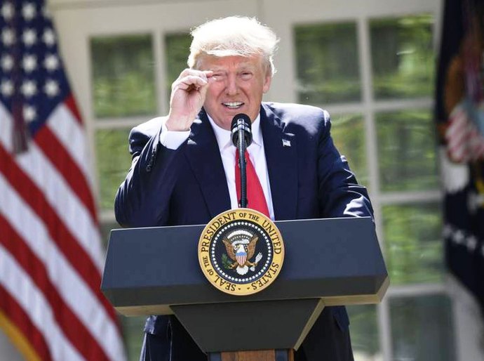 Trump reina no 'magaverse' conservador com discurso extremista