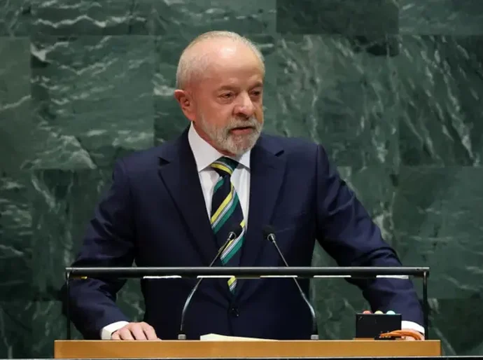 Como ataque de Trump à Venezuela coloca diplomacia de Lula 'em apuros' (e o que governo brasileiro pode fazer)