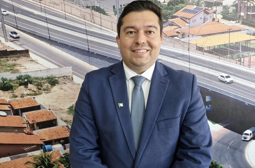 Jean Barros assume mandato em Cuiabá e lança projeto para proteger alunos com botão do pânico nas escolas