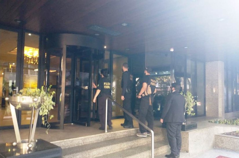 PF realiza no RJ operação contra um dos mais famosos criminalistas da Lava Jato