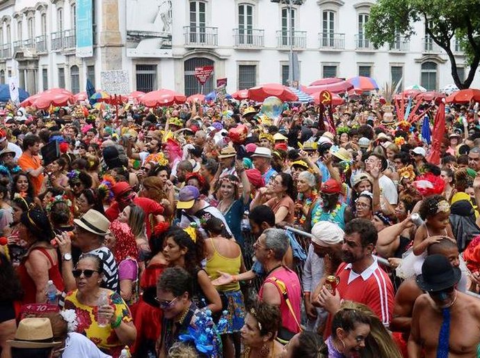 RJ: Quase 2,5 milhões de foliões brincaram o fim de semana de carnaval