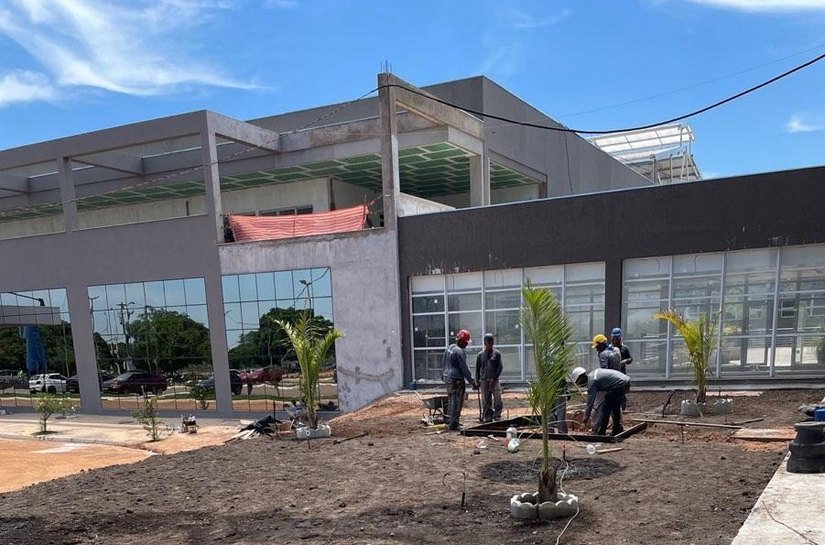 Prédios do novo Hospital Universitário Júlio Muller entram em fase de acabamento
