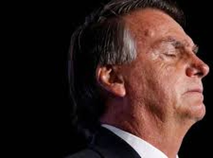 PF intima Bolsonaro a depor em caso de empresários que discutiram golpe