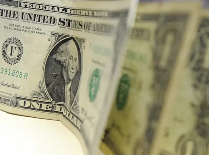 Dólar cai para R$ 5,24, e bolsa sobe 3,24% após fala de Trump