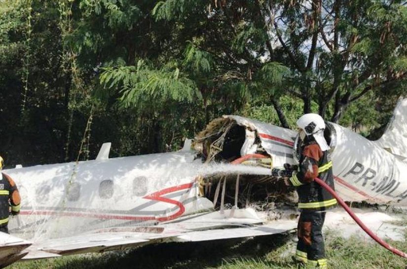 Acidente com avião de pequeno porte deixa ao menos 1 morto e 2 feridos em BH