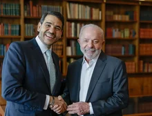 Lula indica Messias para vaga de Barroso no STF